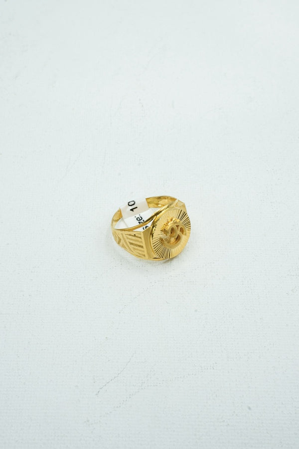 Divine yellow-gold signet ring with the symbol of Aum emboss