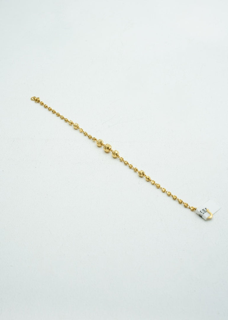 Dreamy bright gold beaded bracelet