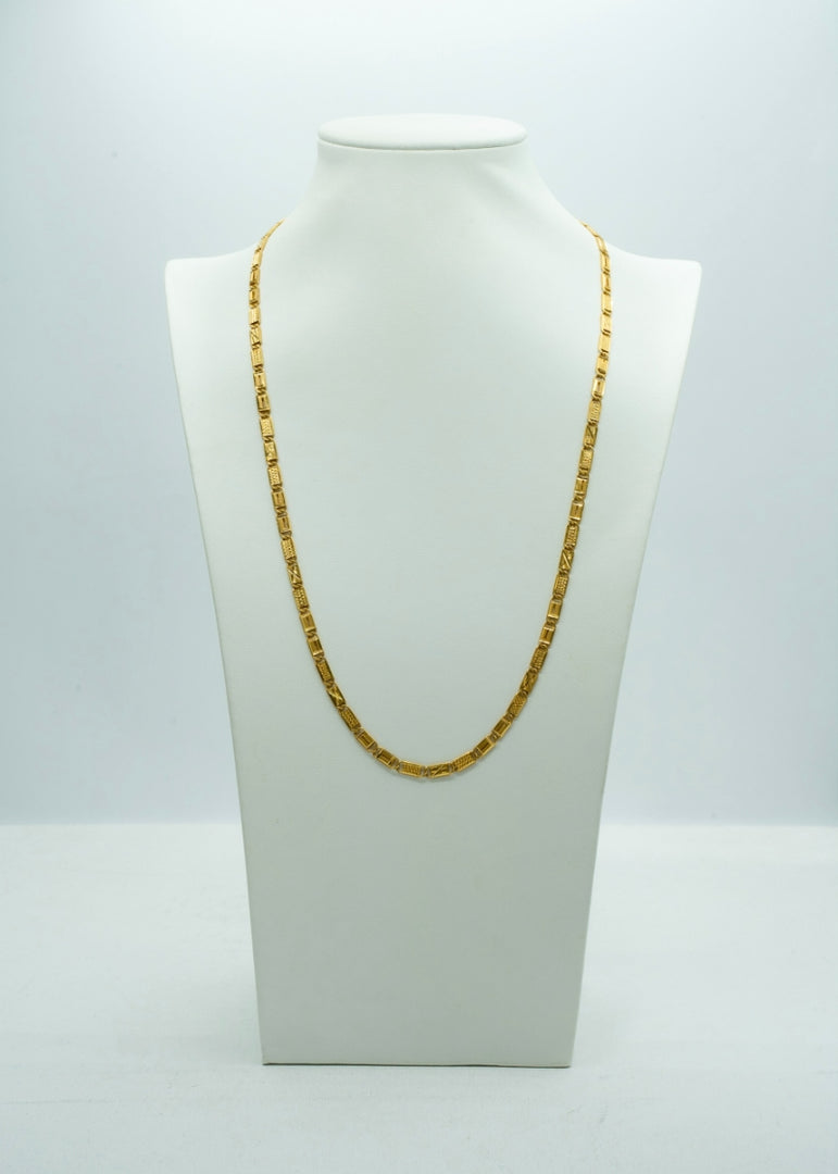 Exquisite yellow-gold box chain long
