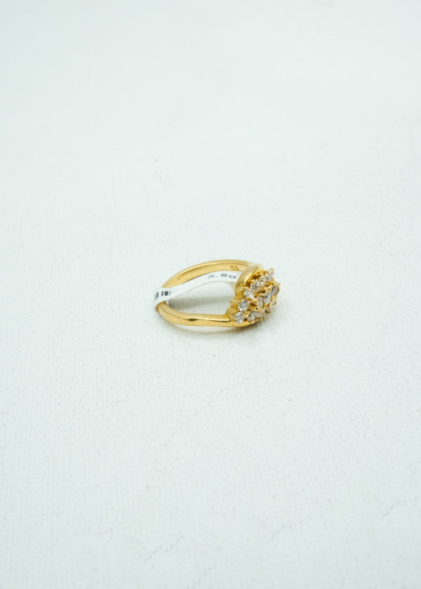 Gold ring with diamond crutsed designer ring