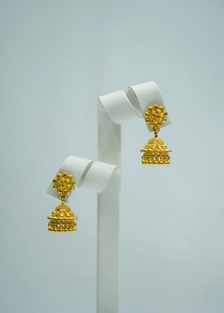 Small yellow gold jhumkis with self-engravings