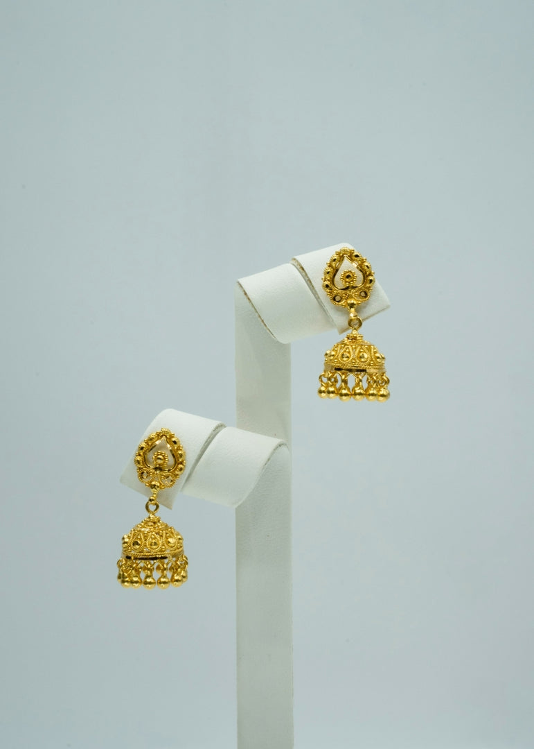 Timeless gold jhumki with self-engravings earrings