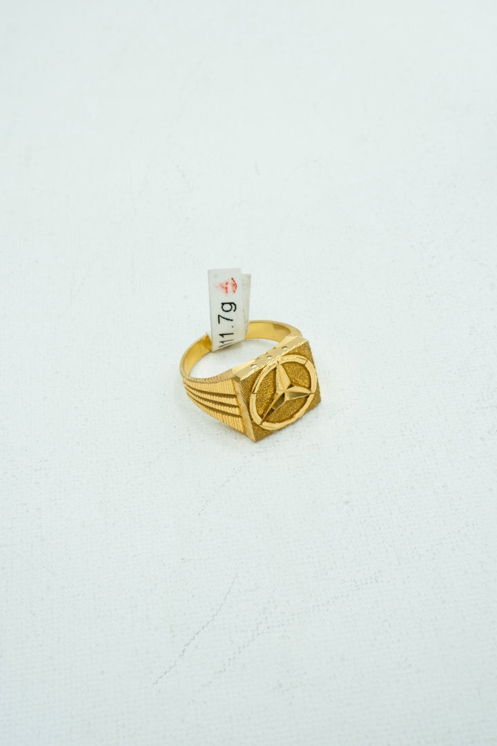 Yellow-gold mercedes signet textured ring