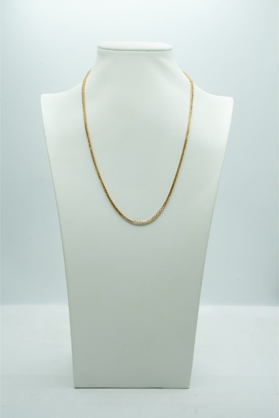 Yellow gold box medium length chain