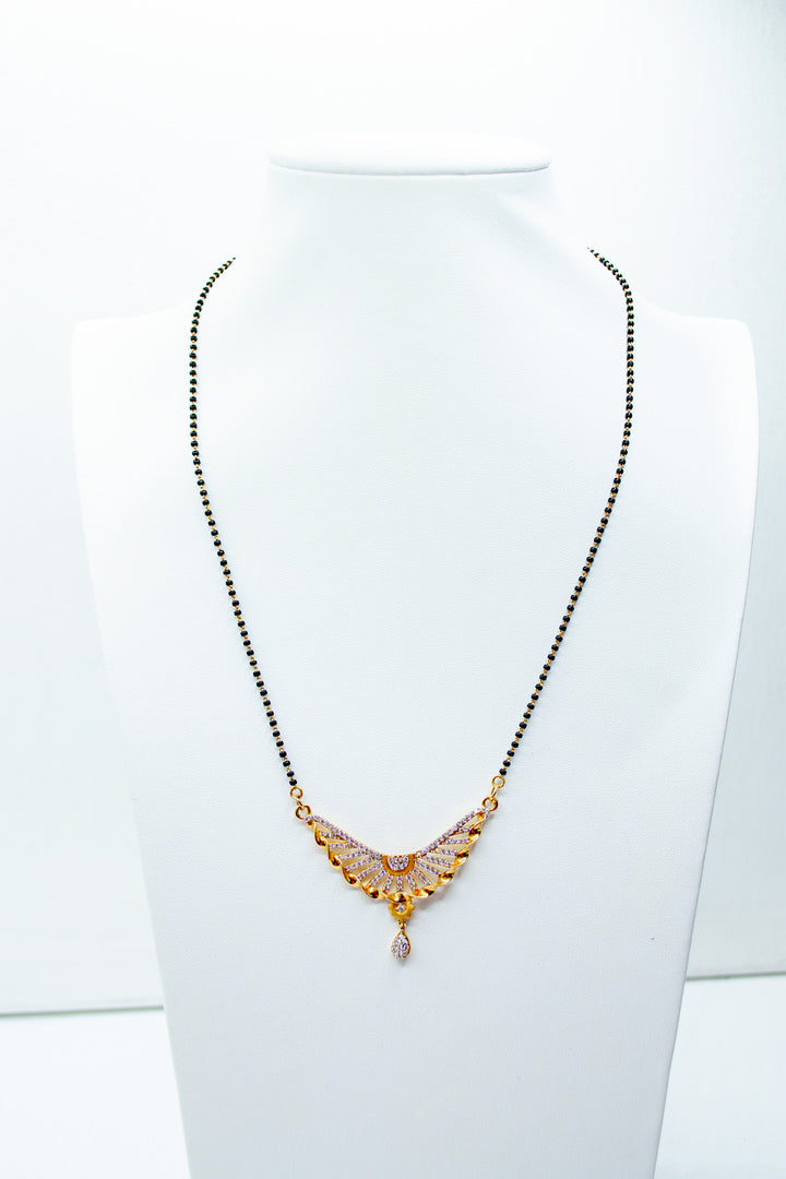 Minimal spool chain gold mangalsutra