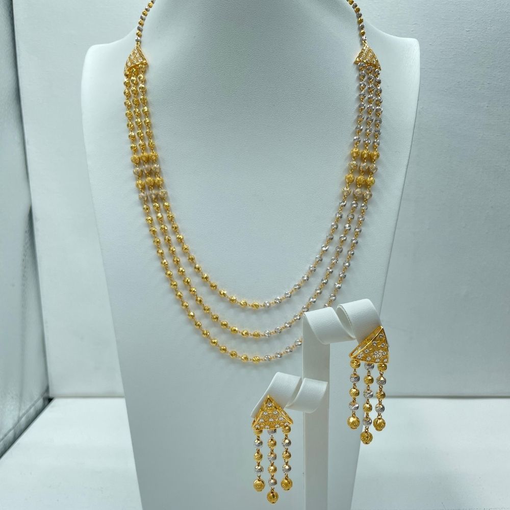 Triple Dual Toned Layered Chain-