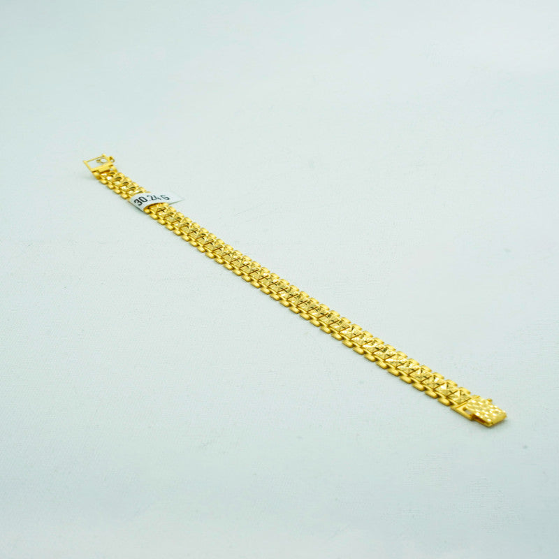 Classic box chain designed yellow gold bracelet