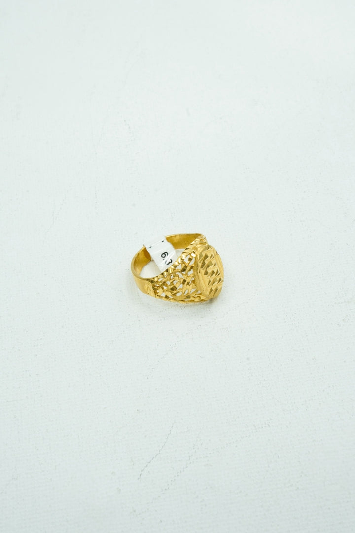 Ethnic jaali gold ring