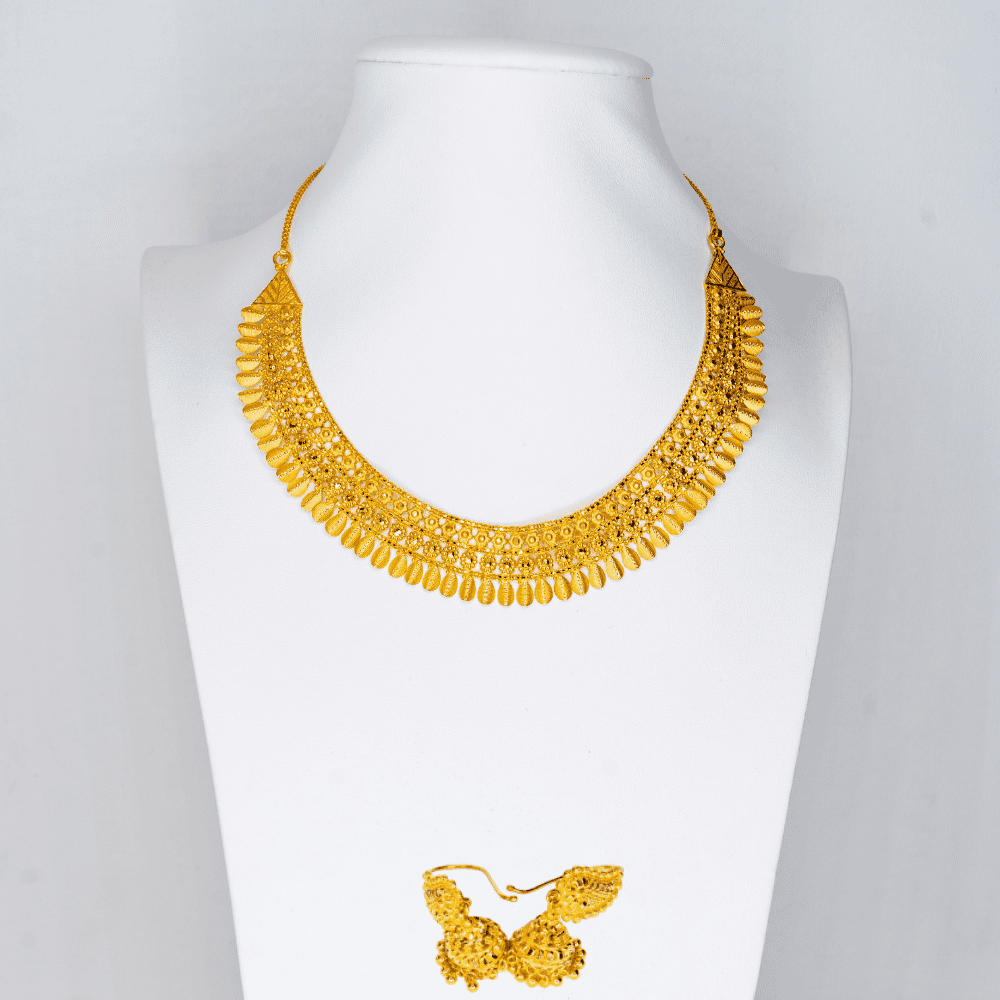 Traditional amber gold jewellery