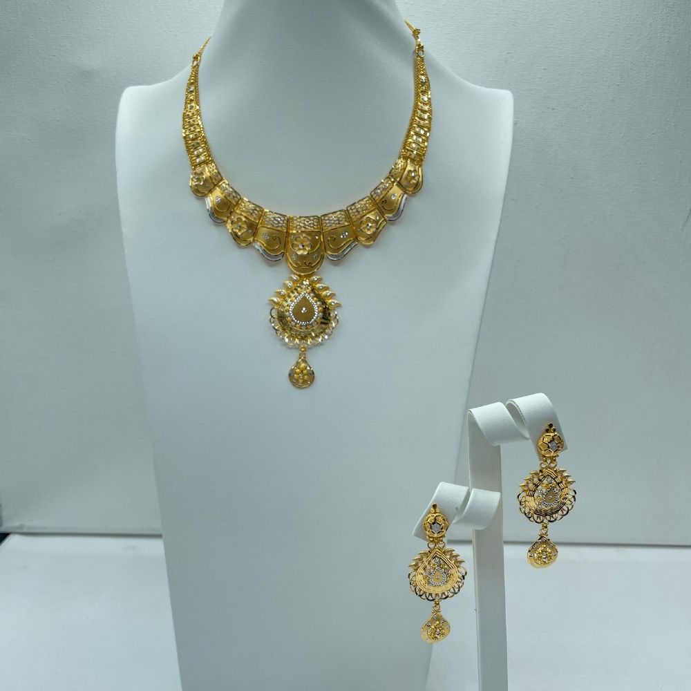 Solid designer gold contemporary necklace set
